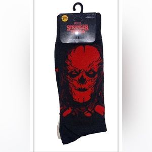 Stranger Things Crew Socks 2 Pair Men’s 6-12 Black Red Vecna Demogorgon NEW Net